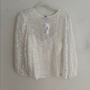 Elegant White Embroidered Women's Top